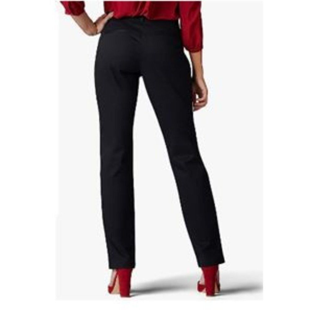 Lee Women's Wrinkle Free Relaxed Fit Straight Leg Pant-NWT - Picture 2 of 3